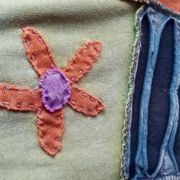 Top - Picture 2 of 6